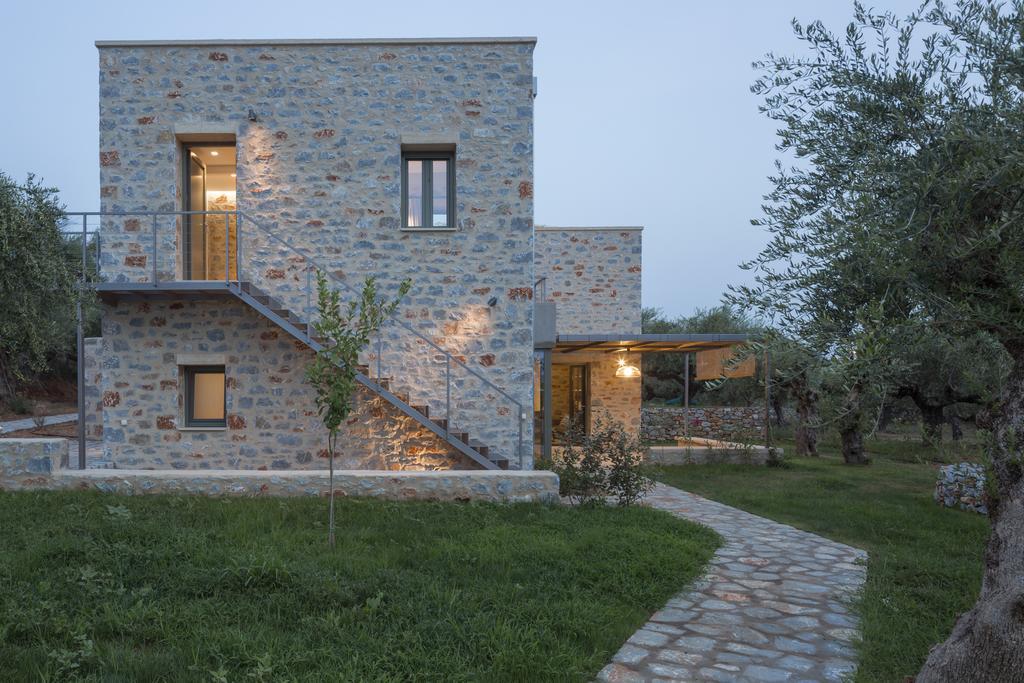 Mythies - Holiday Houses In Mani Levktron Bagian luar foto