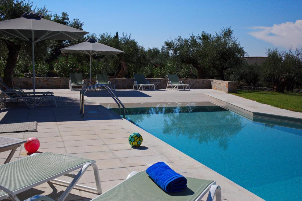 Mythies - Holiday Houses In Mani Levktron Bagian luar foto