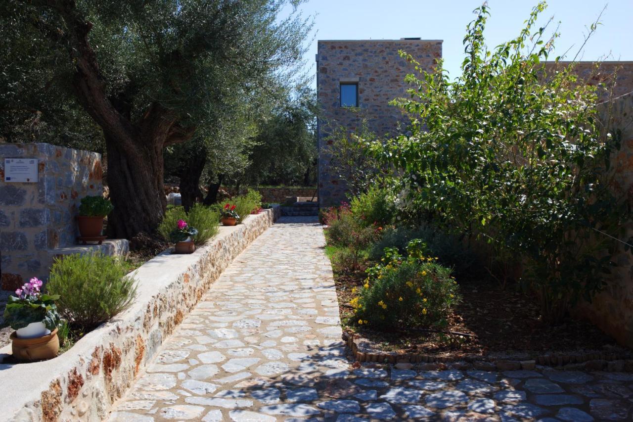 Mythies - Holiday Houses In Mani Levktron Bagian luar foto